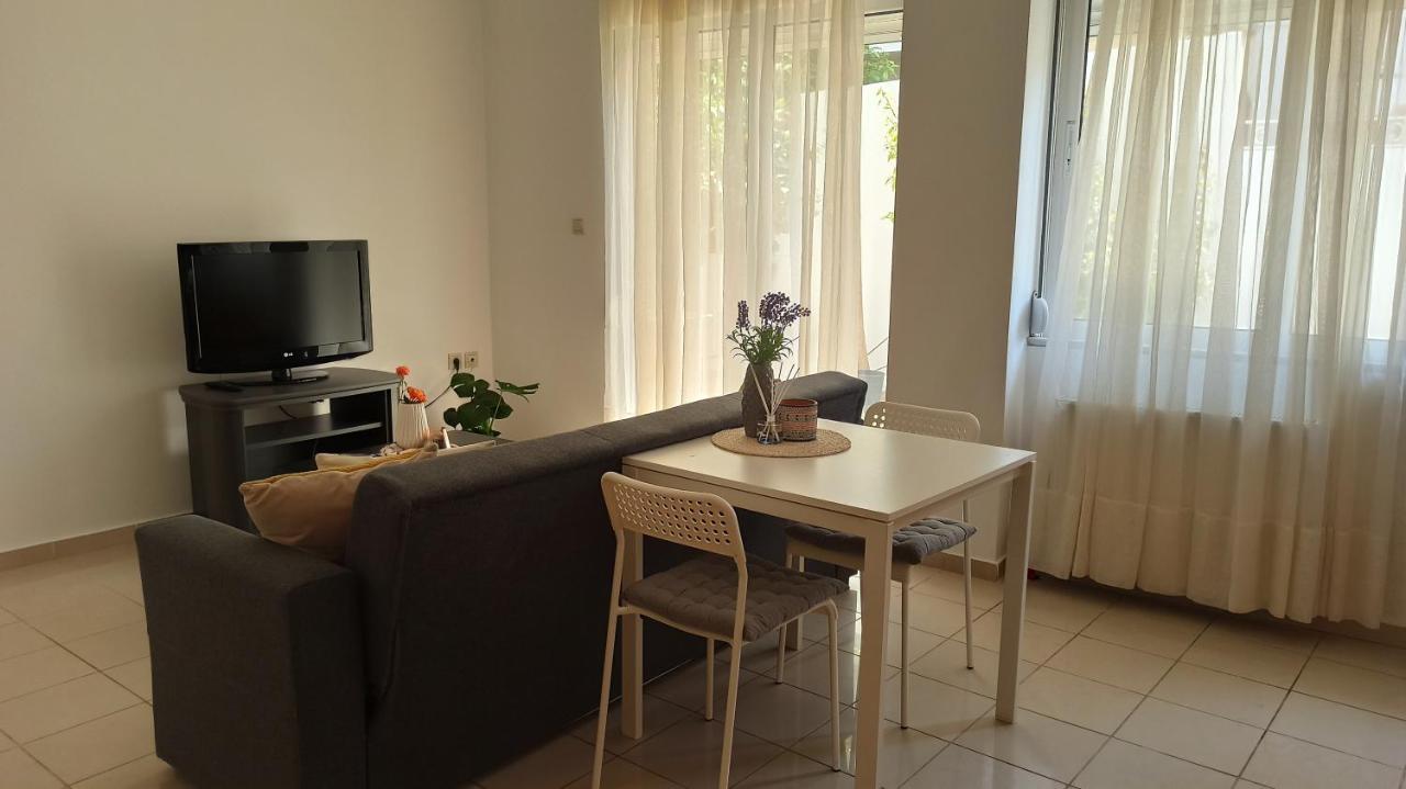 Nea Alikarnassos Cozy Flat Close To The Airport/Port And Center מראה חיצוני תמונה